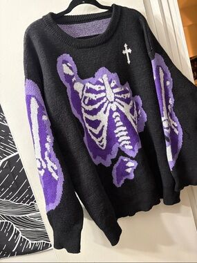 Black & Purple Skeleton Graphic Knit Sweater - Women's